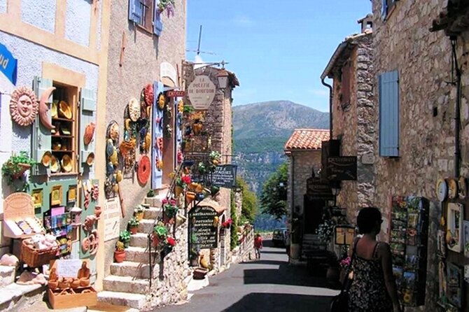 Private Full-day French Riviera and Hilltop Villages Tour - What you should pack for a full day of hilltop lanes