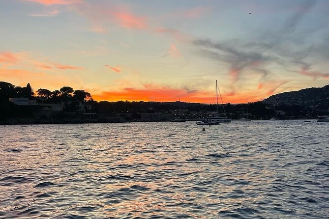 Private Luxury Boat Tour of the Beautiful Riviera Nice / Monaco - Fosse Beach and the LightHouse finish: calm, color, and less rushing