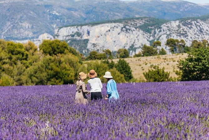 Private Tour of Gorges of Verdon and Fields of Lavender in Nice - Moustiers-Sainte-Marie: Cliff Village Time for Ceramics and Slow Walking