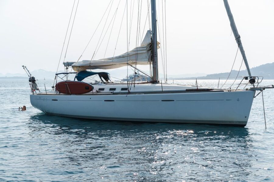 Private tour on a sailboat - Swim and paddle - Antibes Cape - The aperitif on board: the part that makes it feel like a day, not a schedule