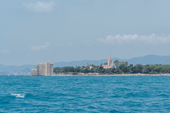 Private tour on a sailboat with apéritif at sunset on Antibes - Who This Sail Is Best For (And Who Might Want to Skip It)