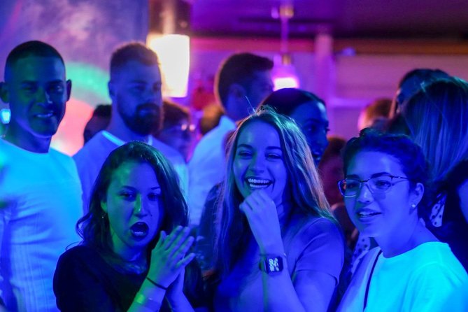 Riviera Bar Crawl Party with Free Shots and VIP Entry - Timing, start point, and what to wear for smooth entry