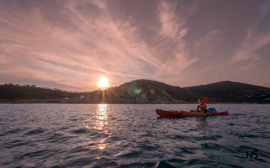 Sunset trip kayak tour in the gulf of Saint-Tropez - Guides, Languages, and the Tone You Should Expect