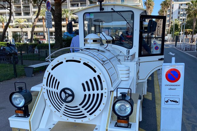 The Little Train of Antibes Juan-les-Pins - Comfort and practicalities on a small train