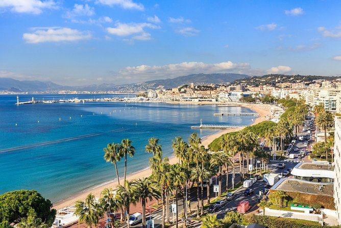 The very best of French Riviera in one day – Cannes, Antibes, Nice, Eze, Monaco - Antibes Old Town, Fort Carré, and Port Vauban: Yachts and Ramparts