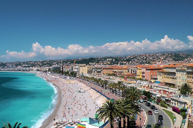 Transfer - Nice city> Nice Airport - The 20 to 30 minute ride: Promenade or expressway depending on traffic
