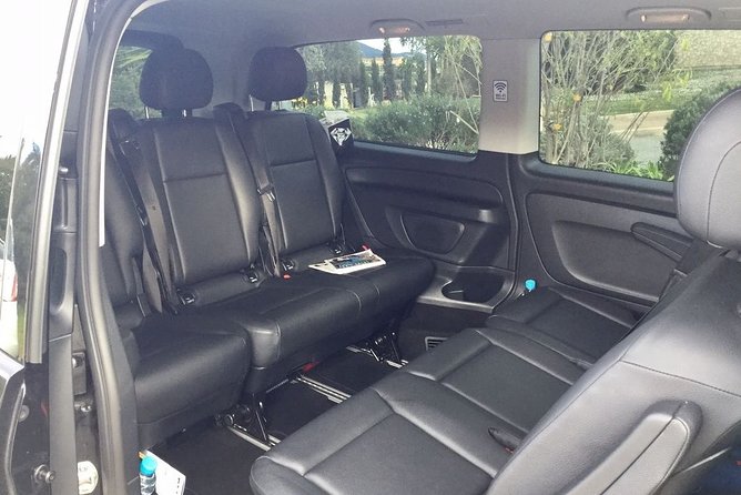 Transfer - Nice city> Nice Airport - How the pickup actually works (hotel lobby, private address, and luggage)