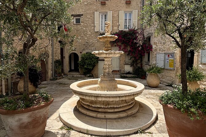 Villages Médiévaux,Grasse, Gourdon, Tourrettes sur Loup, St Paul - St-Paul-de-Vence: medieval lanes, fountains, and Chagall’s footprint