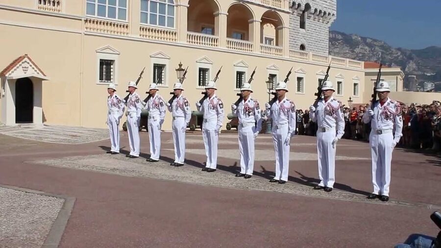 Ville Franche: Private 5-Hour Sightseeing Tour - Why this half-day works: Monaco, Èze, and Fragonard in 5 hours