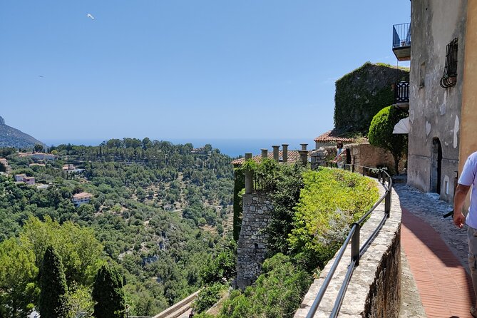 Visit of the Medieval Village of Èze - Stop 2: Château Eza for the Restaurant With the Big View