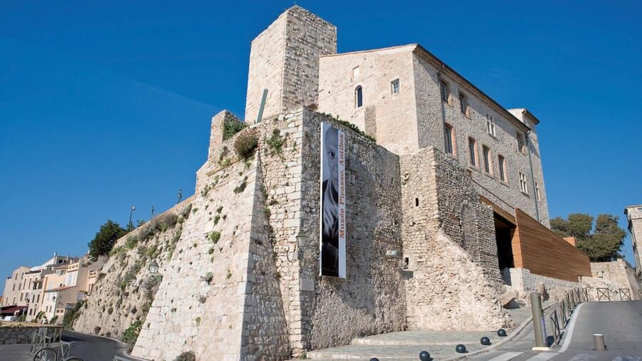 Visit Saint Paul de Vence, Antibes, and Cannes: 7-Hour Tour - Picasso in Antibes: Château Grimaldi, Art Stops, and Real Free Time