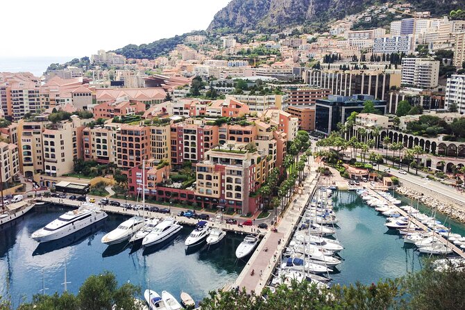Welcome to Monaco: Private 3h Highlights Walking Tour - Monte-Carlo stop: Belle Epoque architecture and Grimaldi life stories