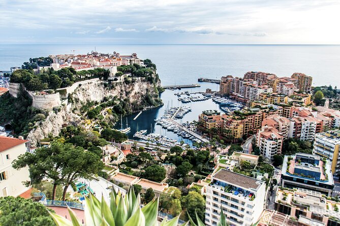 Welcome to Monaco: Private 3h Highlights Walking Tour - Place du Palais in the Old Town: Cathedral and Park St Martin
